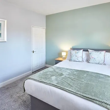 Host & - Cobblestones Apartment